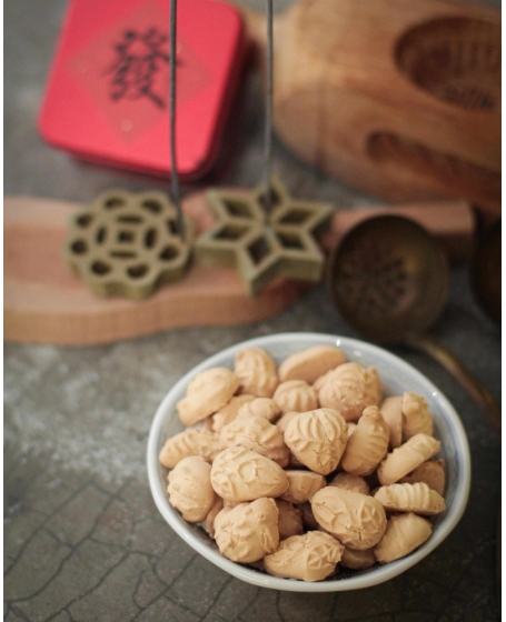 传统碳烤番婆饼 Traditional Charcoal Bake Kuih Bangkit